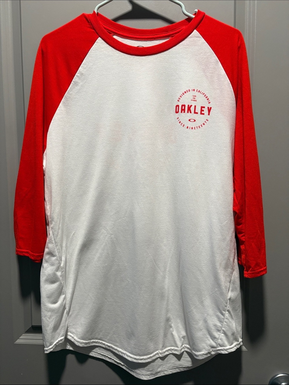 Oakley Raglan Baseball Tee L Red White 3/4 Sleeve Logo Y2K Skate Surf